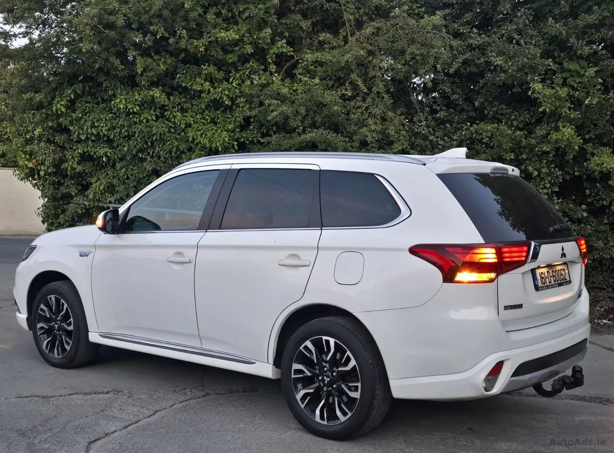 2016 Mitsubishi Outlander – photo 4