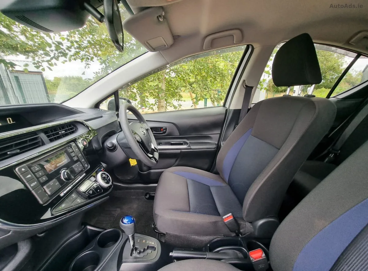 2019 Toyota Aqua – photo 19