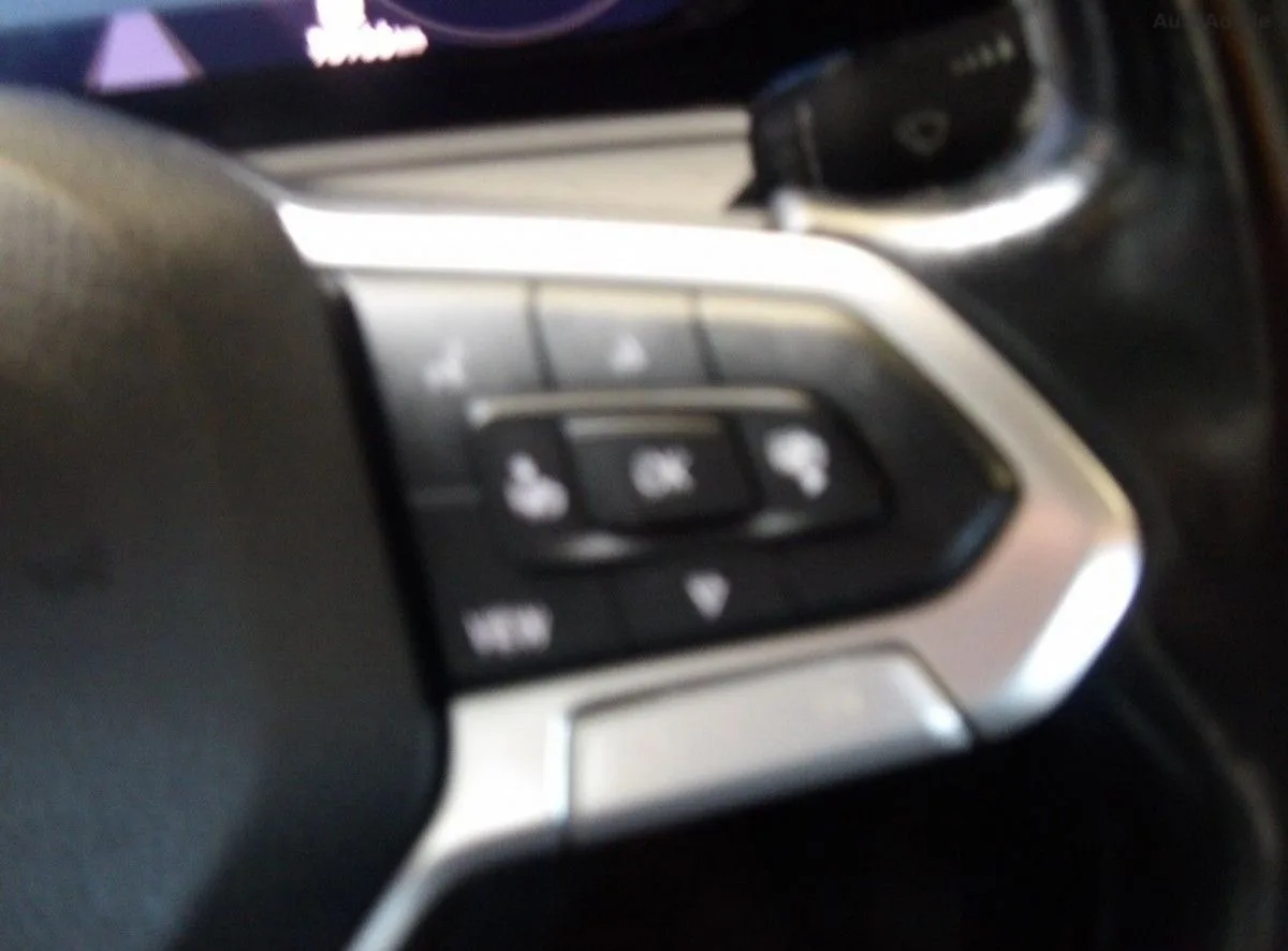 2022 Volkswagen Golf – photo 11