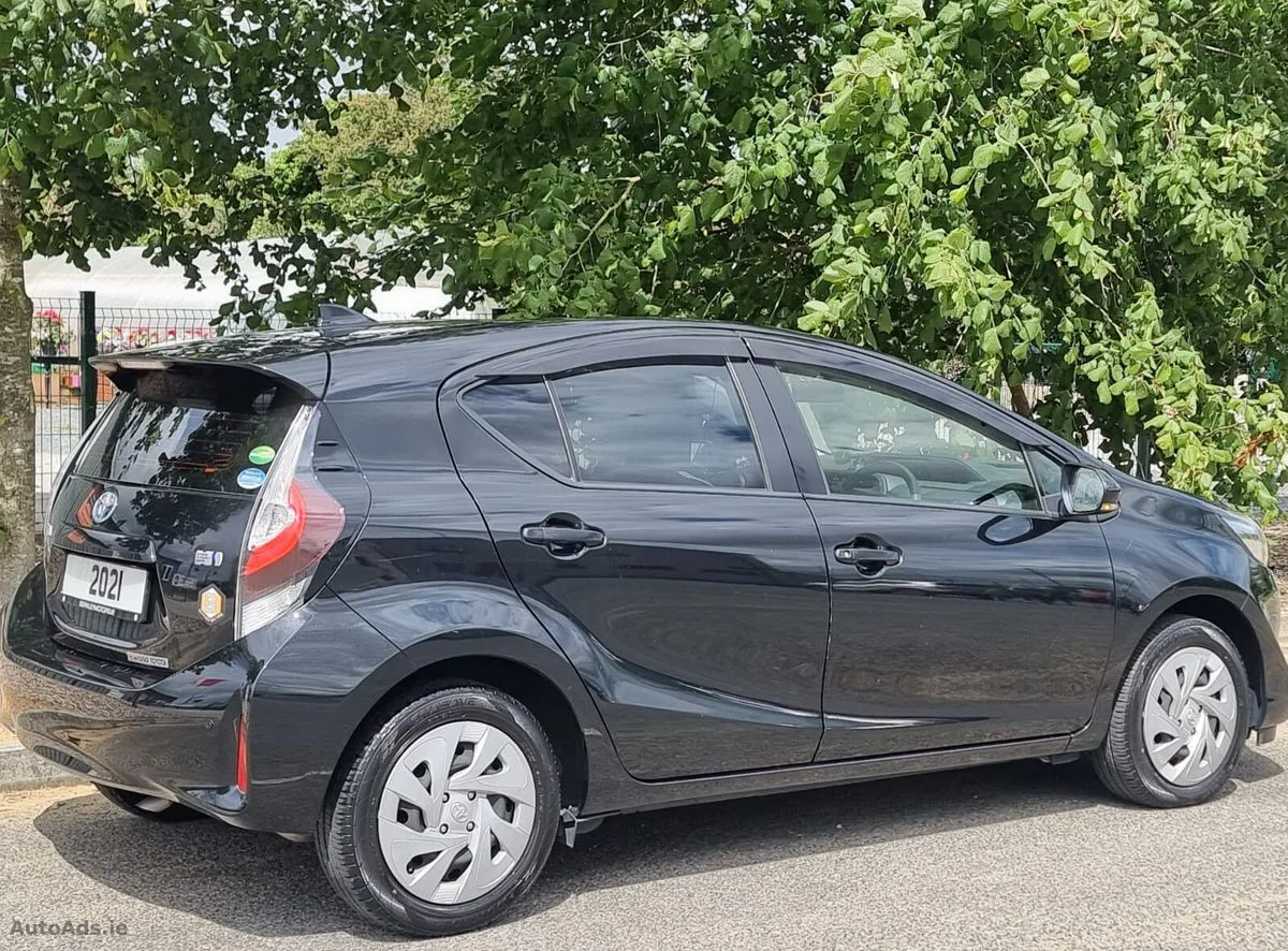 2021 Toyota Aqua – photo 4