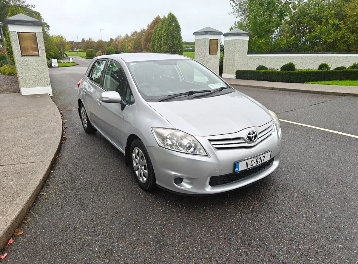 2011 Toyota Auris – photo 4