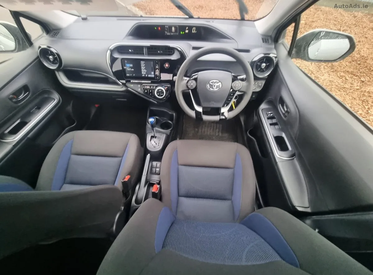 2021 Toyota Aqua – photo 8