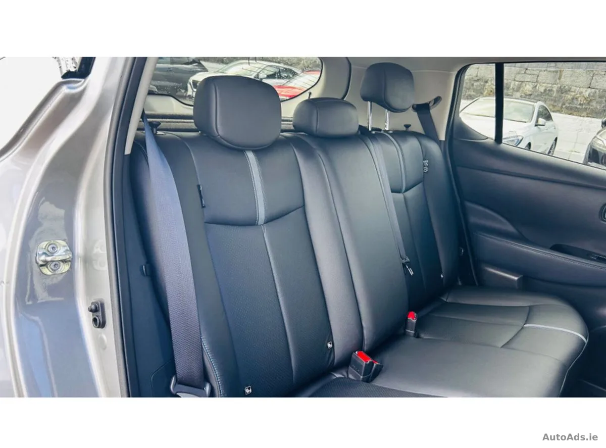 2024 Nissan Leaf – photo 4