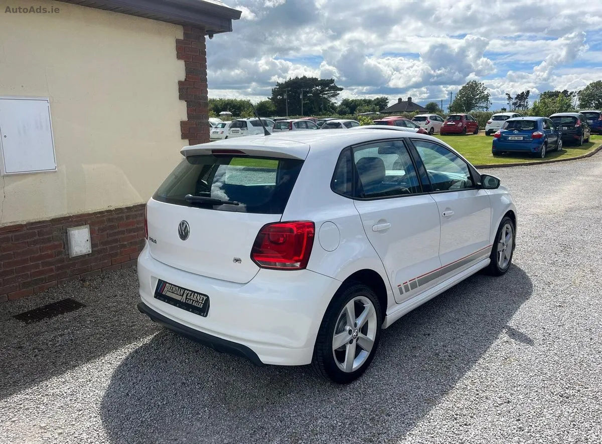 2013 Volkswagen Polo – photo 2