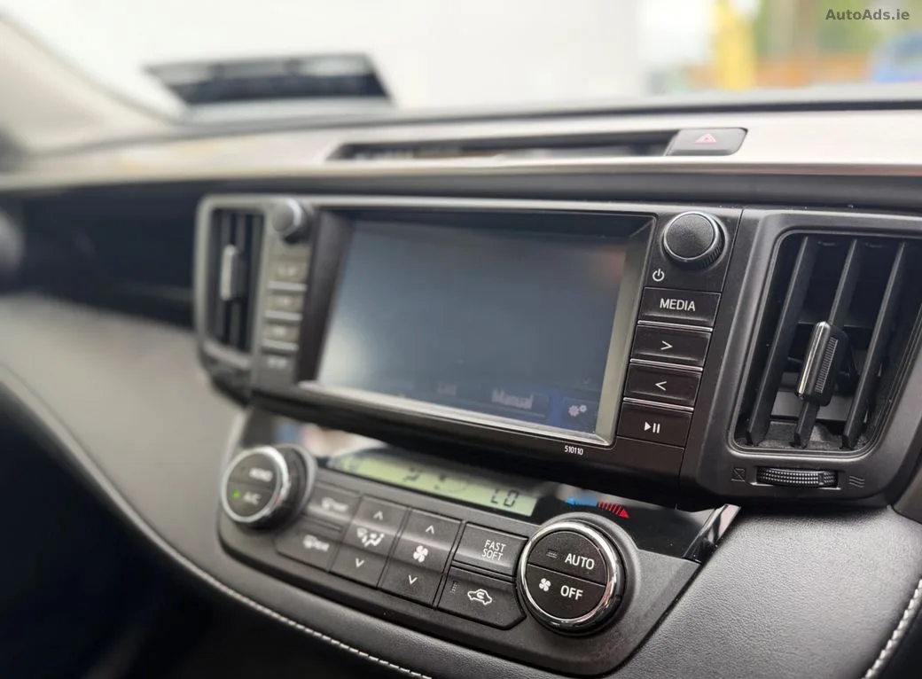 2016 Toyota Rav4 – photo 9