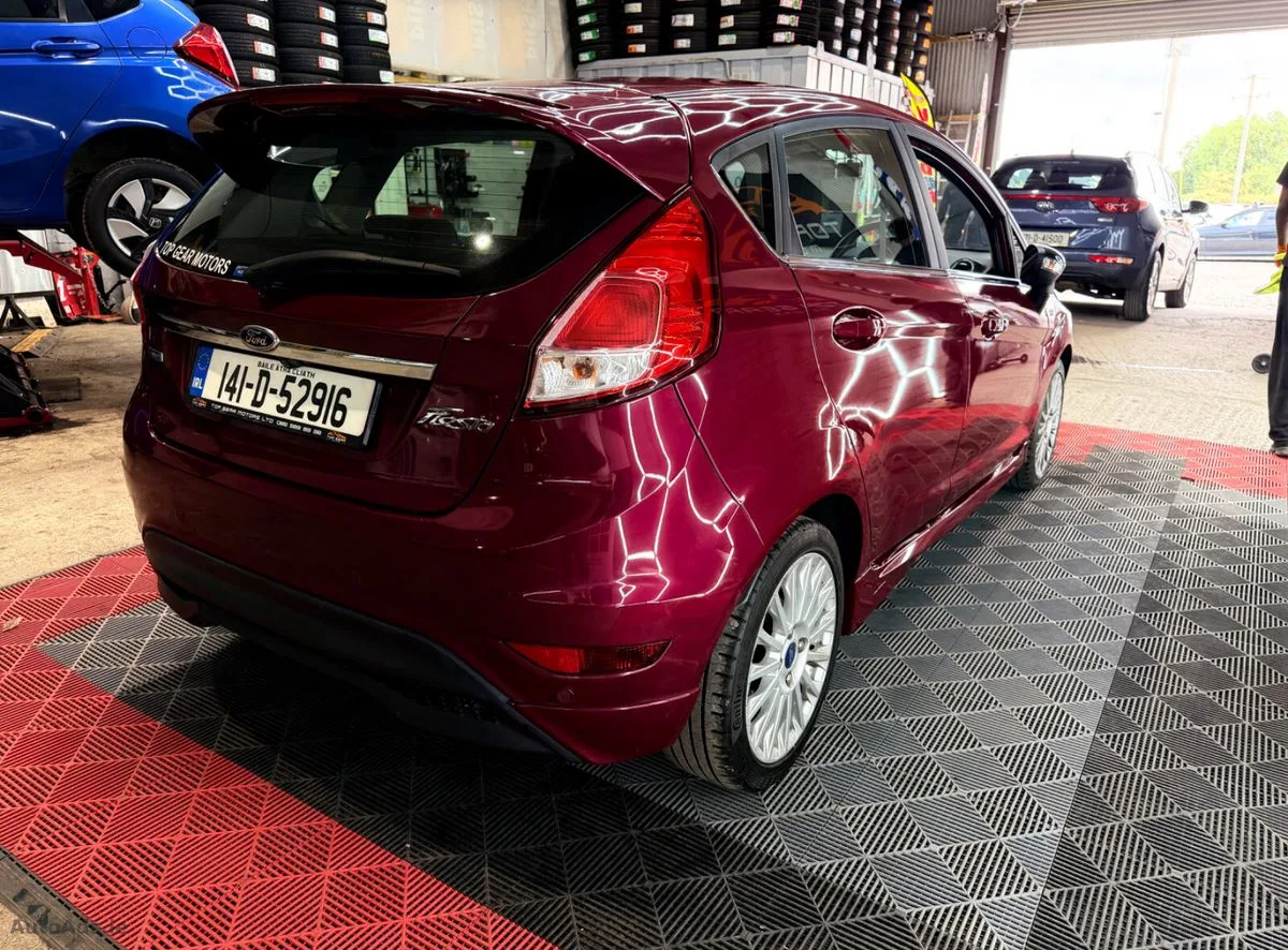 2014 Ford Fiesta – photo 5