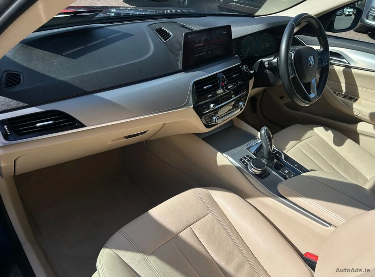 2018 BMW 5-Series – photo 10