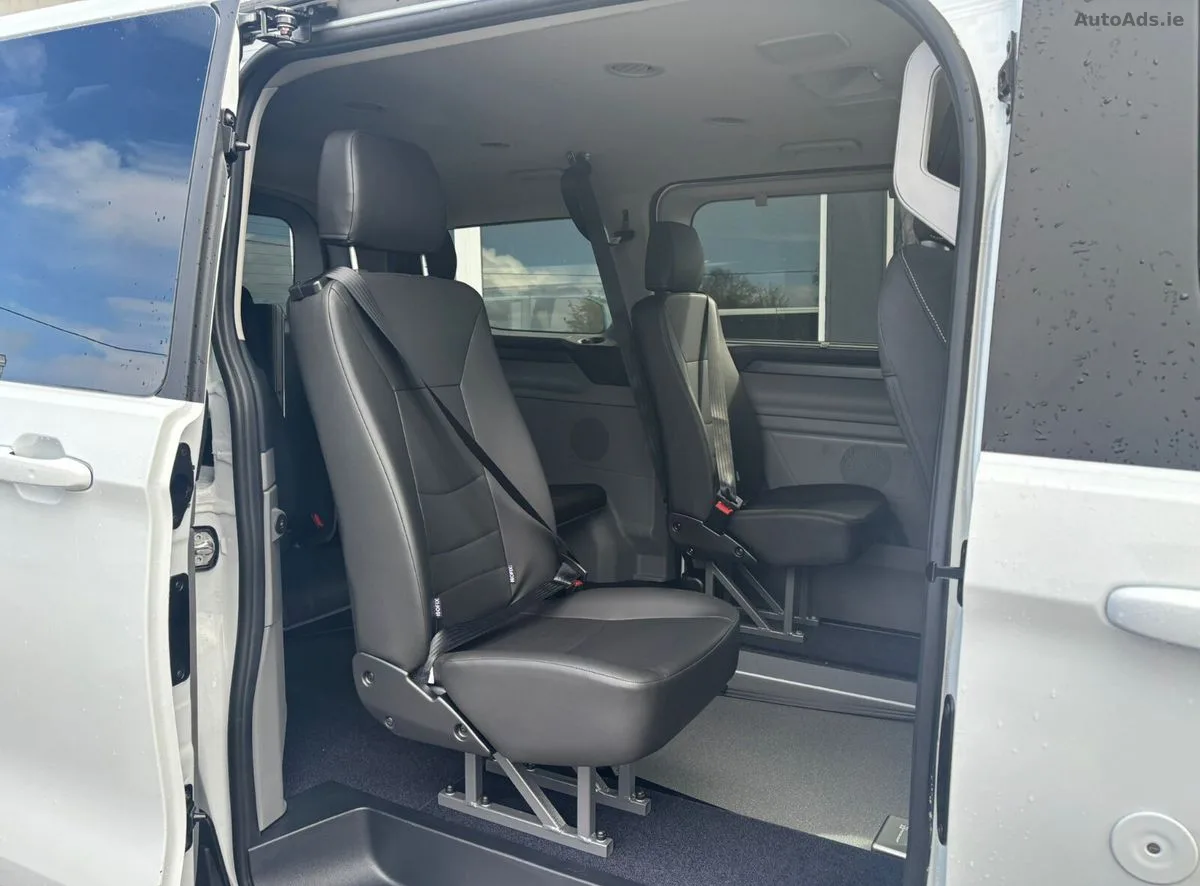2026 Ford Tourneo Custom – photo 13