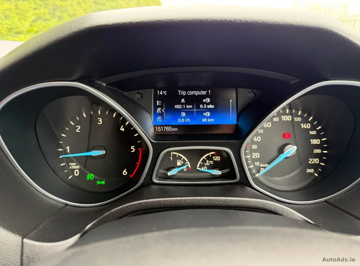 2016 Ford Focus – photo 17