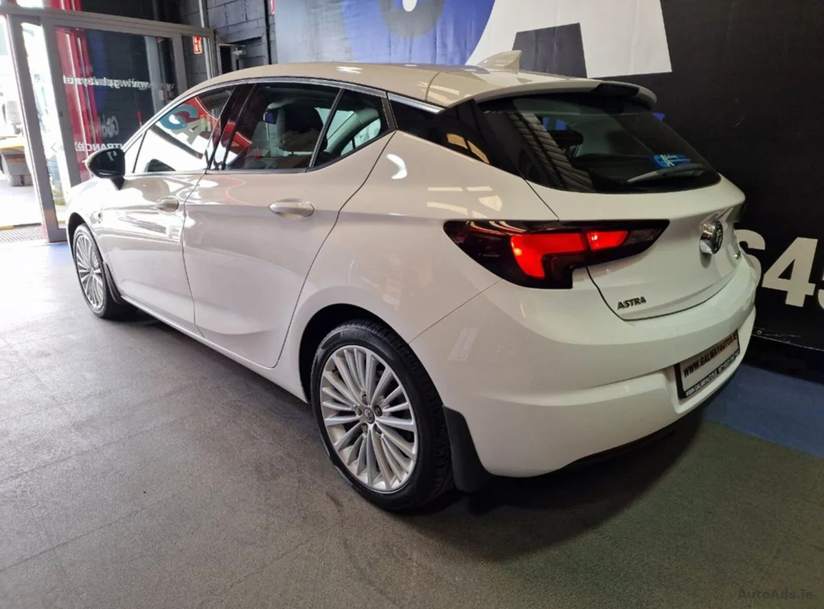 2017 Vauxhall Astra – photo 6