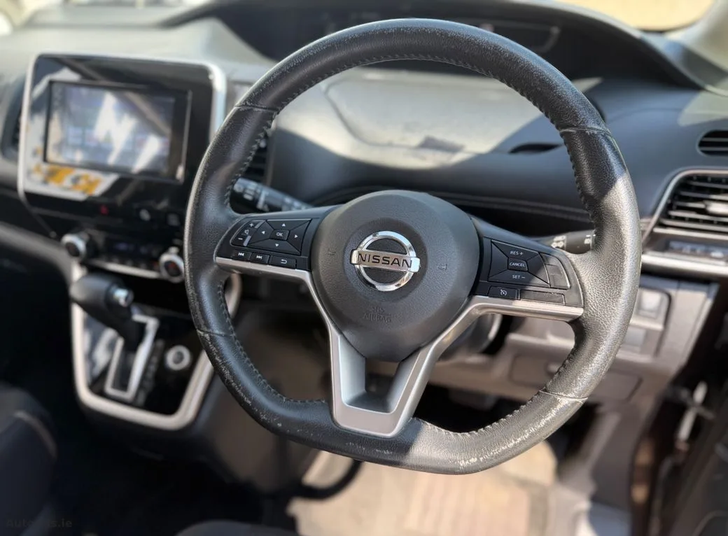 2016 Nissan Serena – photo 7