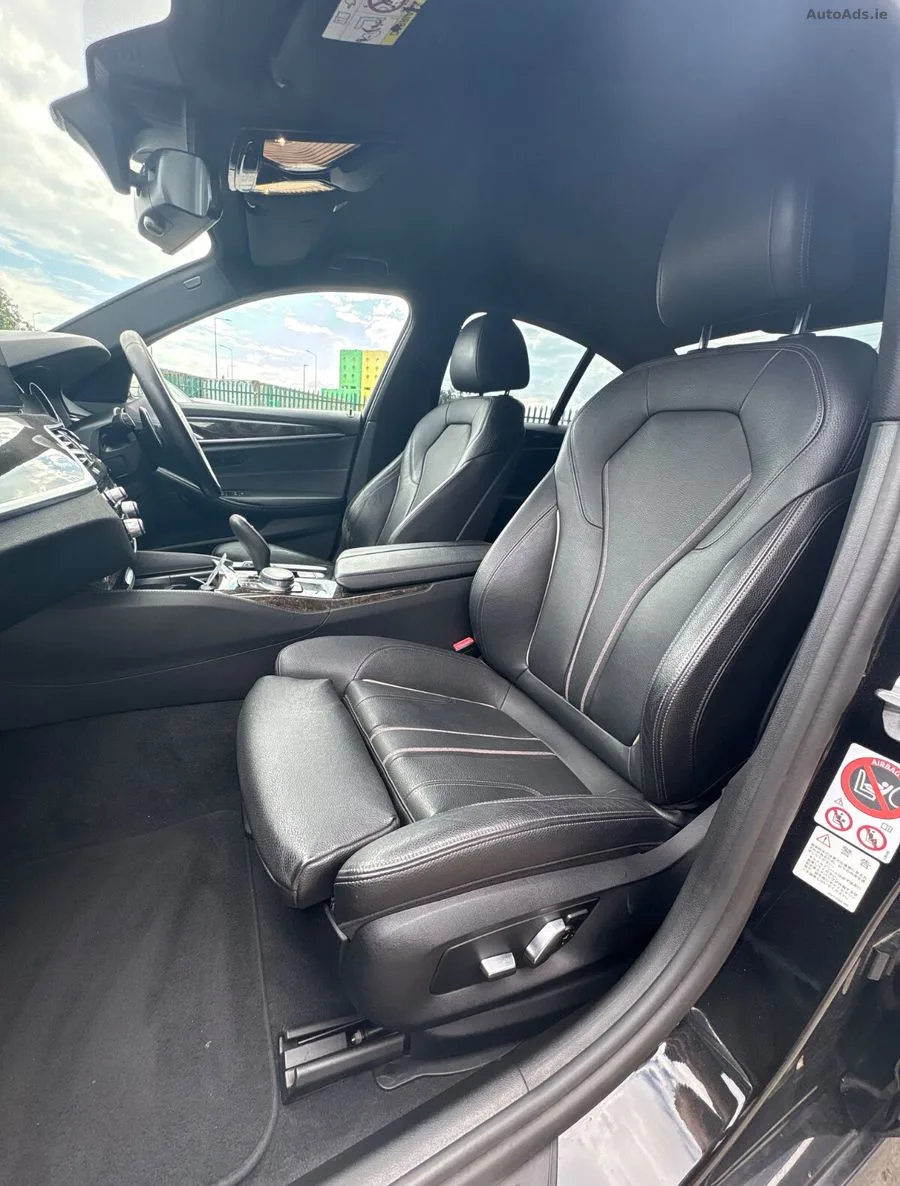 2017 BMW 5-Series – photo 11