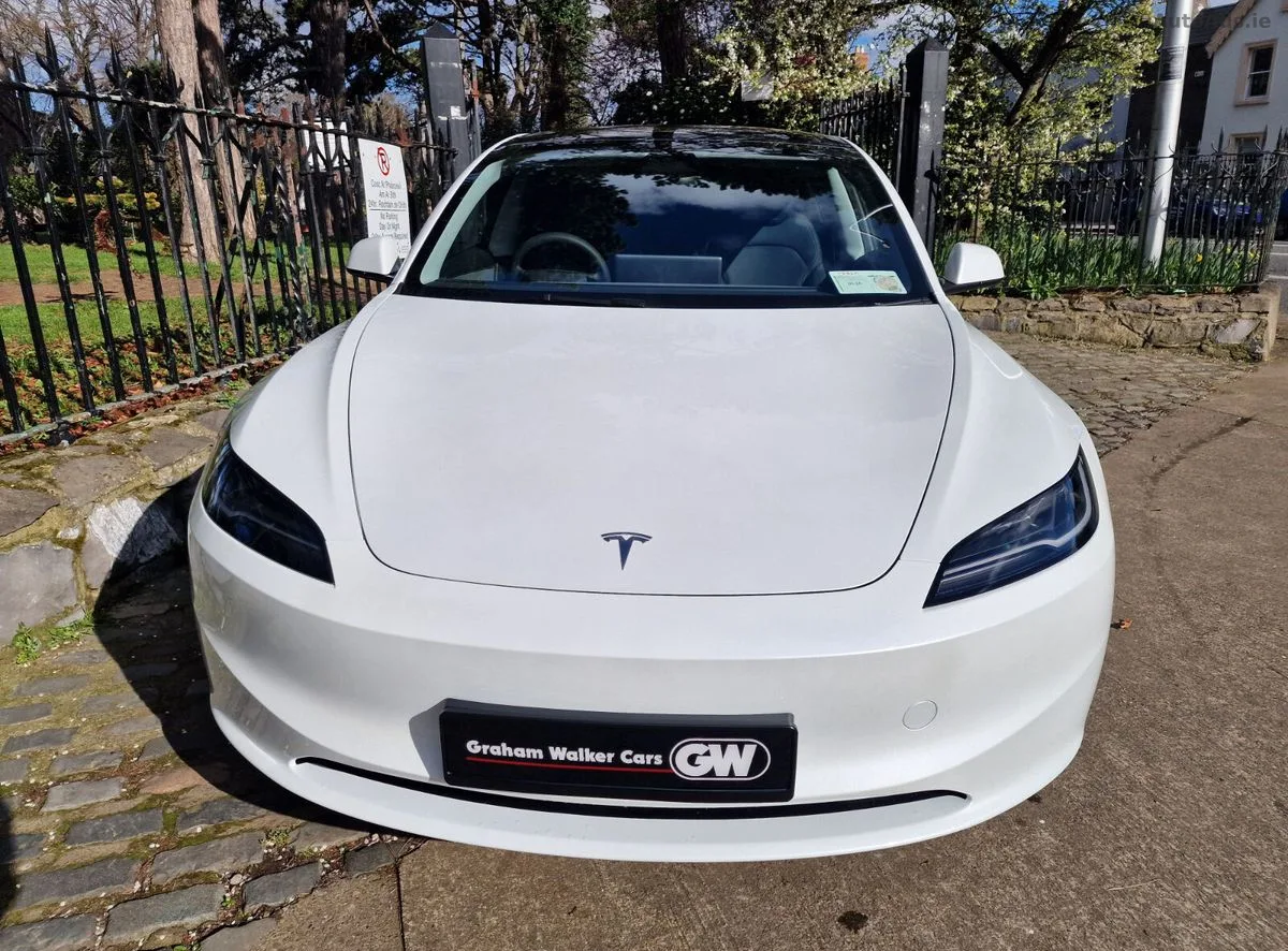 2024 Tesla Model 3 – photo 3