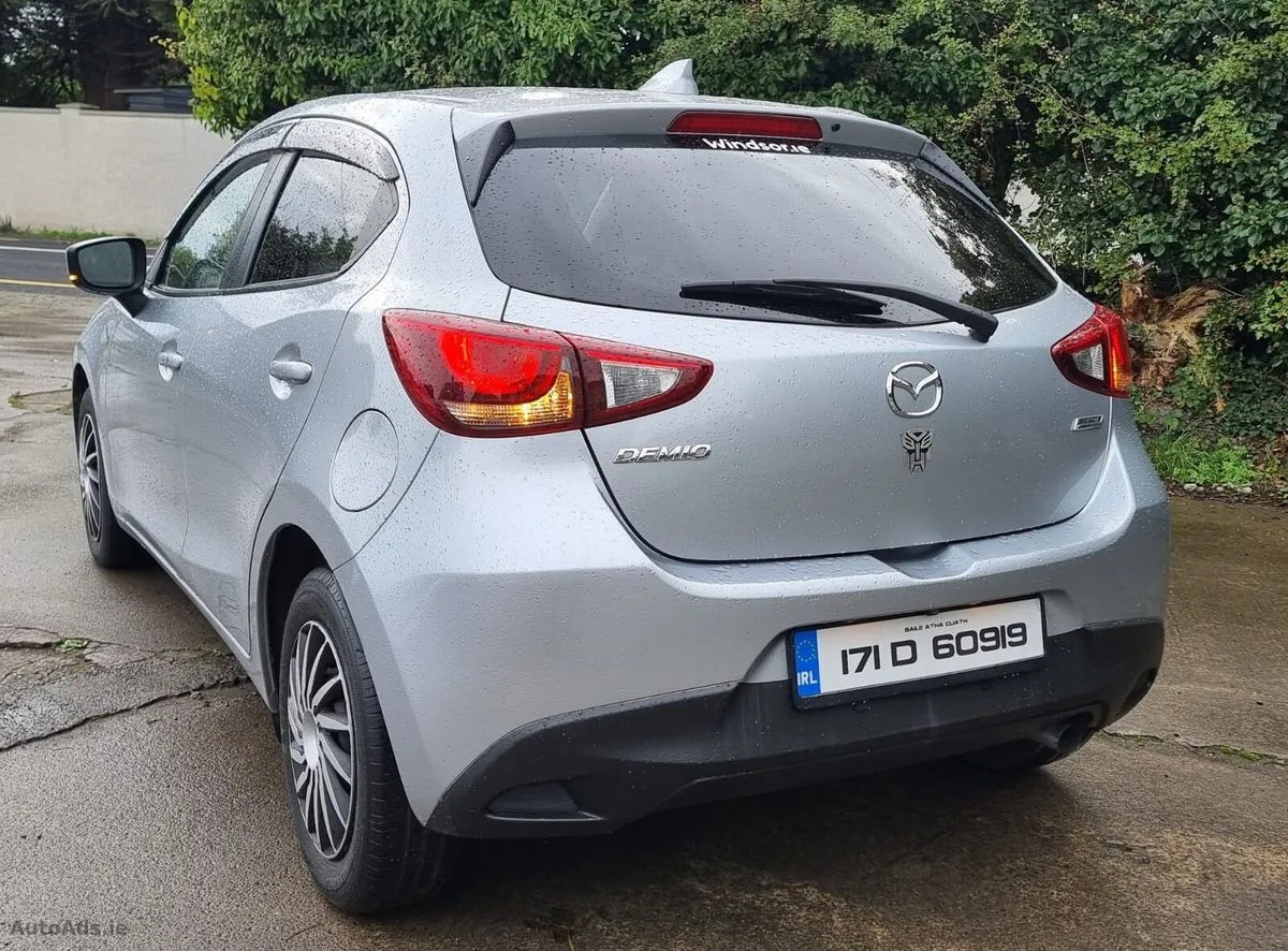 2017 Mazda Demio – photo 9