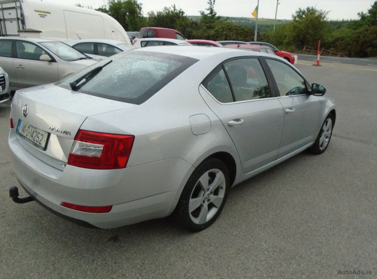 2014 Skoda Octavia – photo 2