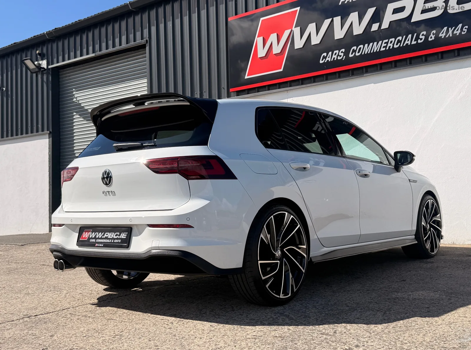2022 Volkswagen Golf – photo 8