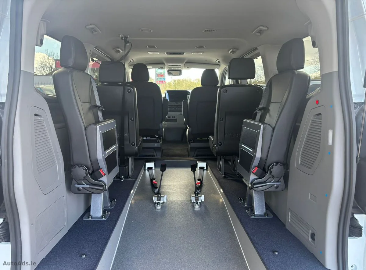 2026 Ford Tourneo Custom – photo 11