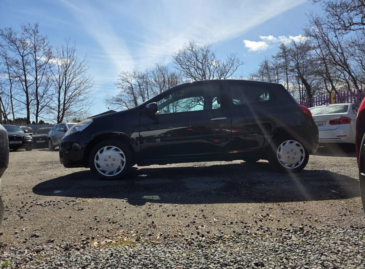2011 Renault Clio – photo 6