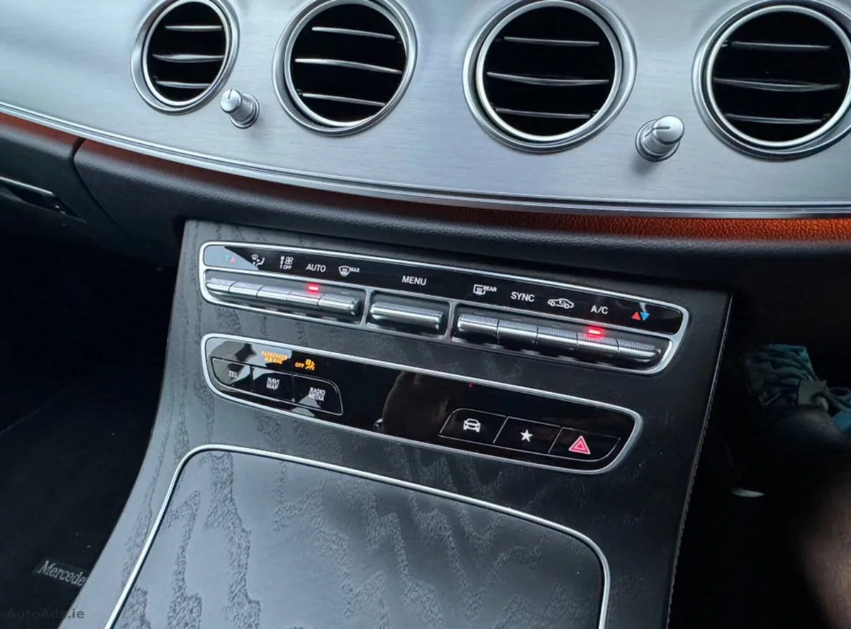 2022 Mercedes-Benz E-Class – photo 16
