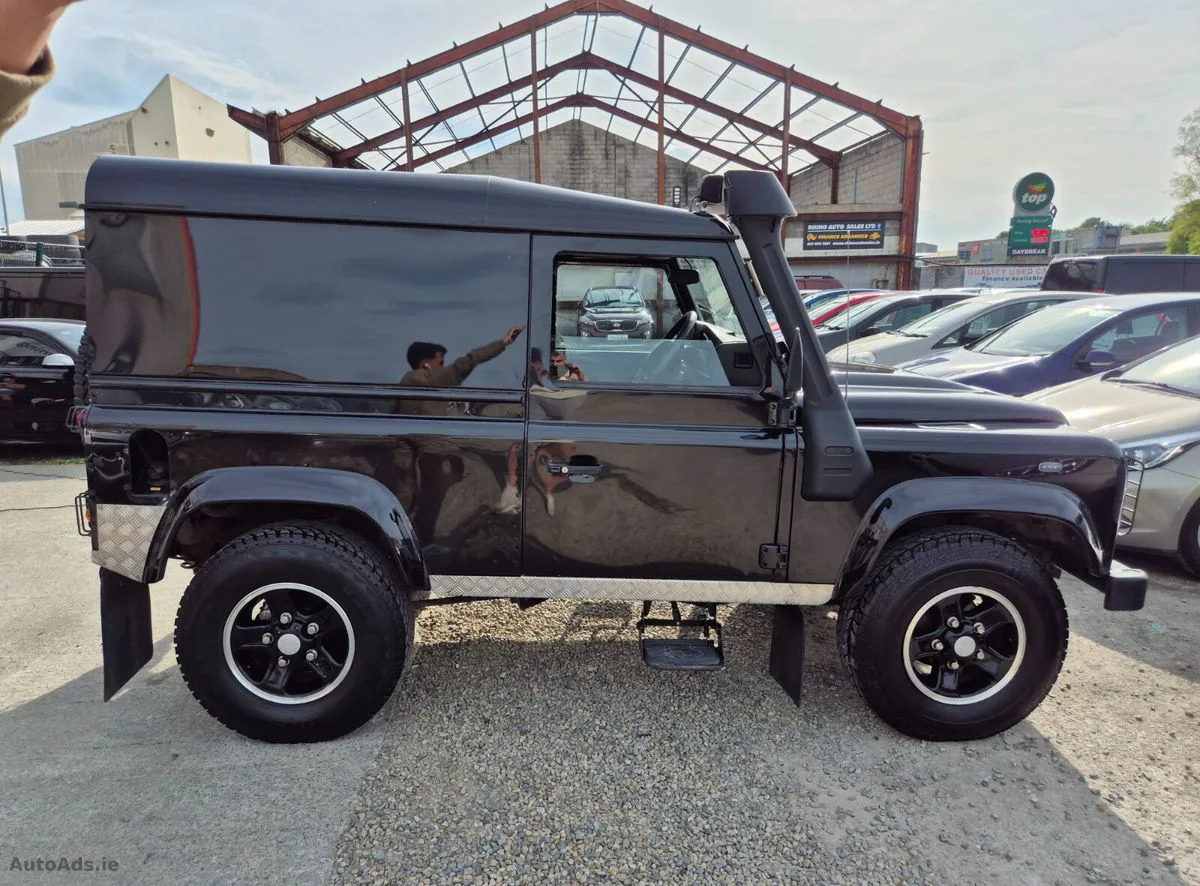 2013 Land Rover Defender – photo 8