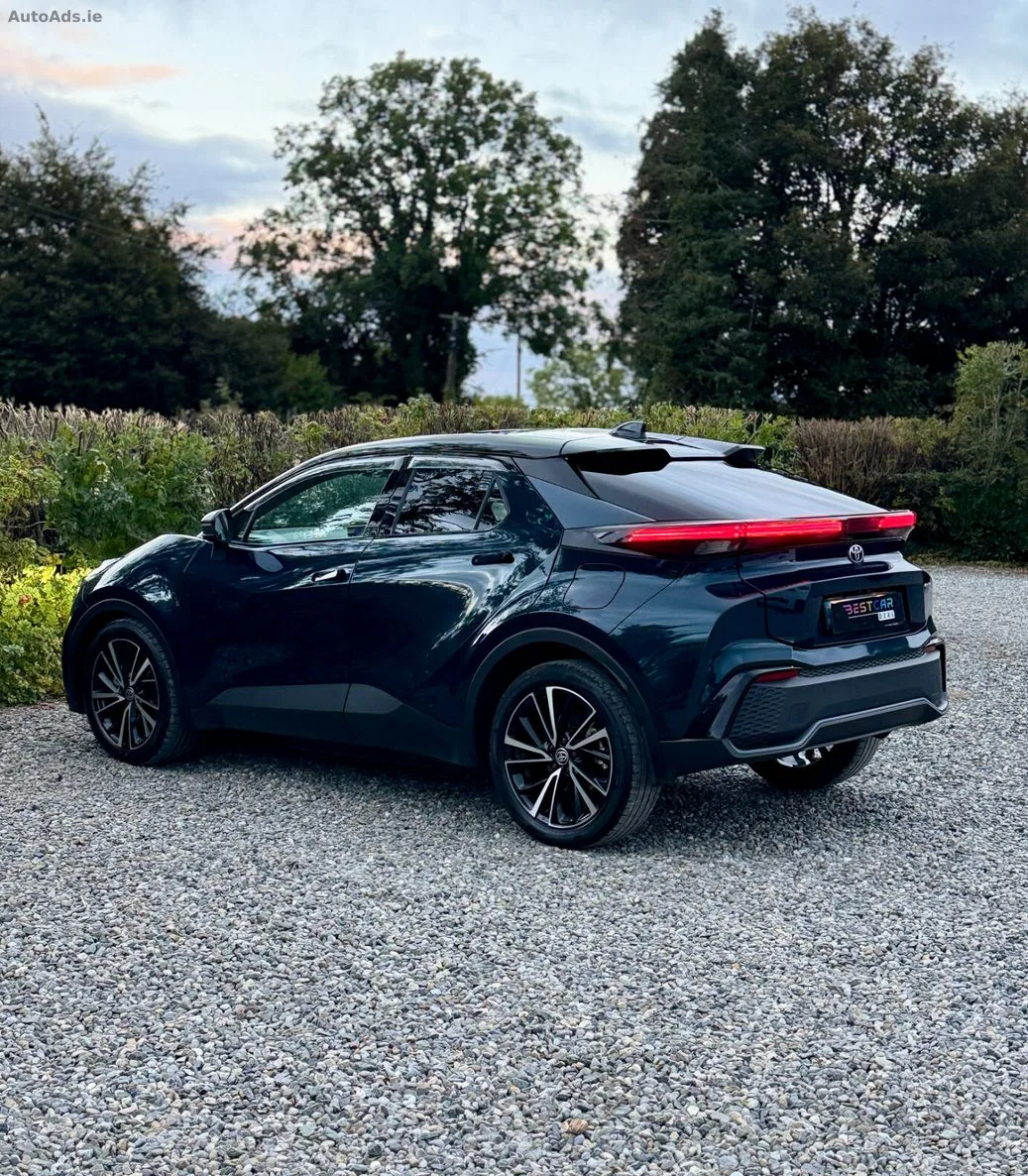 2025 Toyota C-HR – photo 6