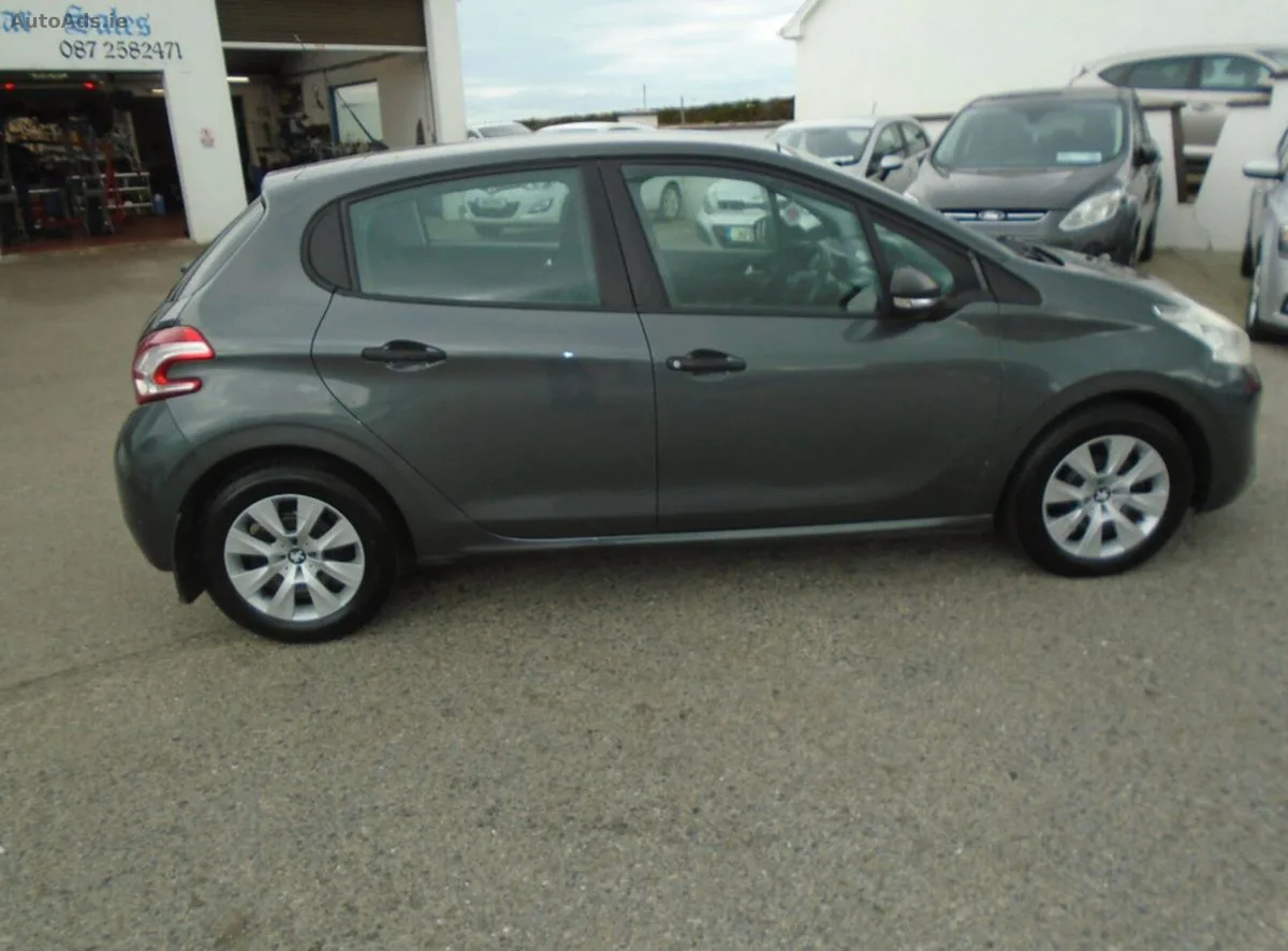 2015 Peugeot 208 – photo 12