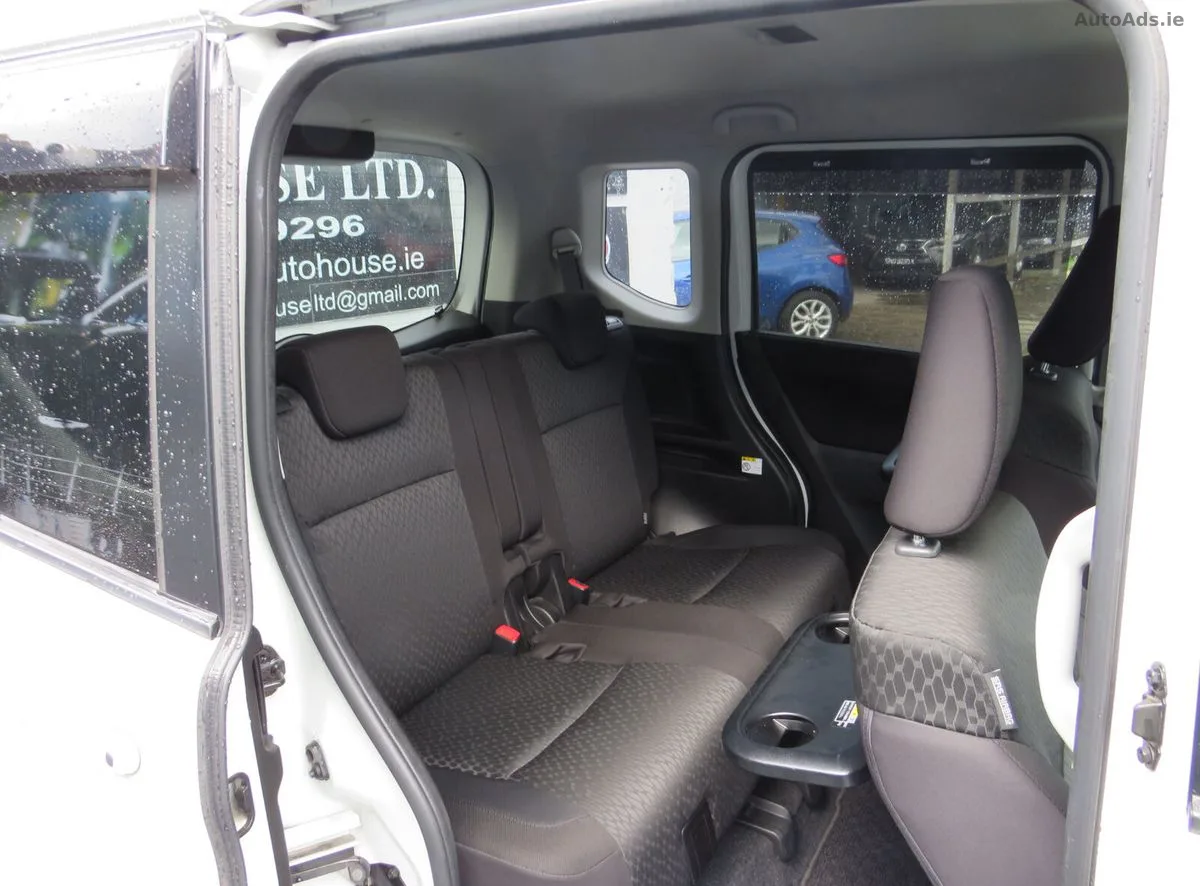 2017 Mitsubishi Delica – photo 10