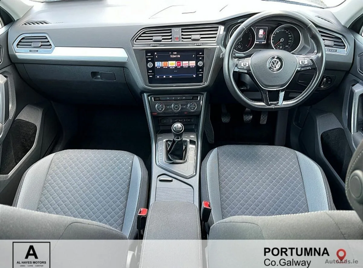 2018 Volkswagen Tiguan – photo 2