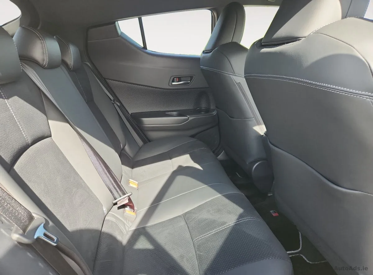 2020 Toyota C-HR – photo 11