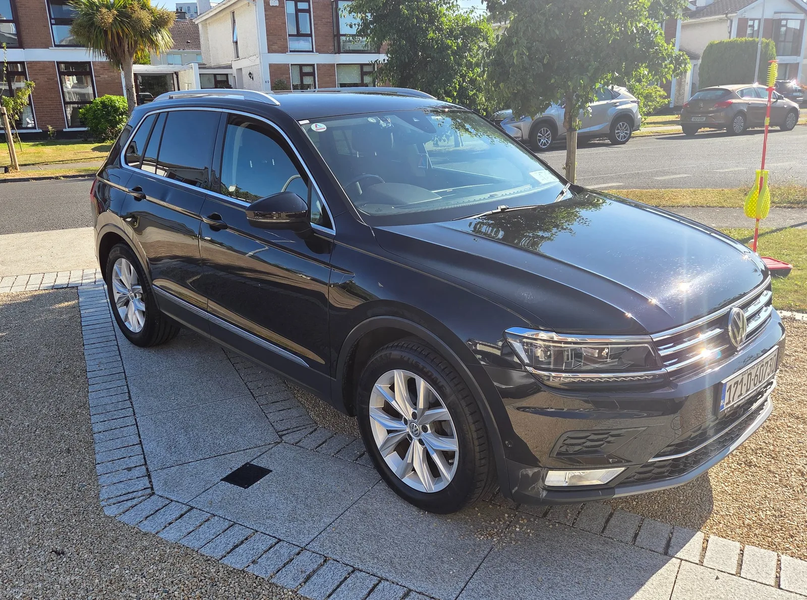 2017 Volkswagen Tiguan – photo 1
