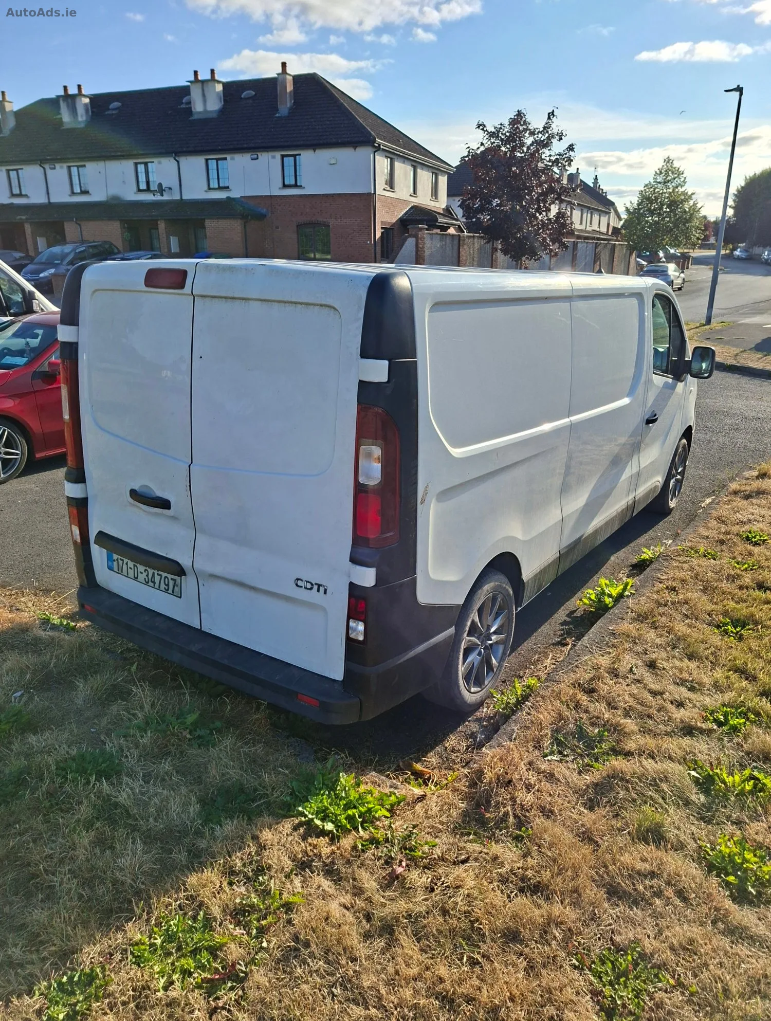 2017 Nissan NV300 – photo 2