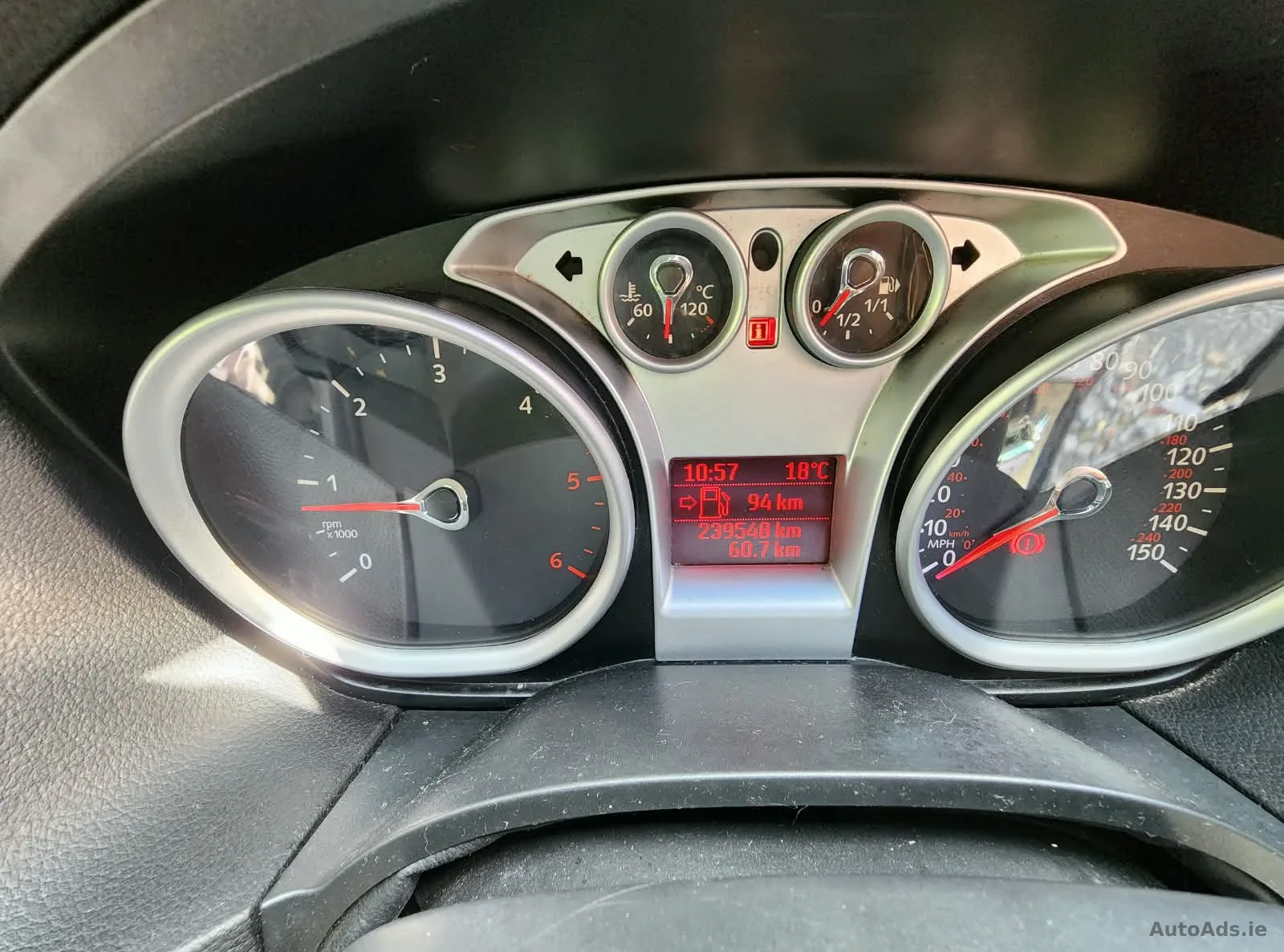 2010 Ford Focus – photo 5