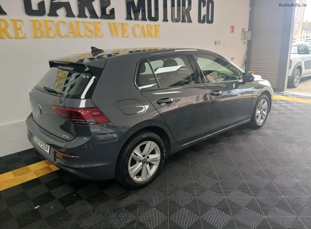 2023 Volkswagen Golf – photo 4