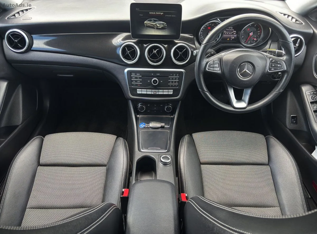 2017 Mercedes-Benz CLA – photo 16