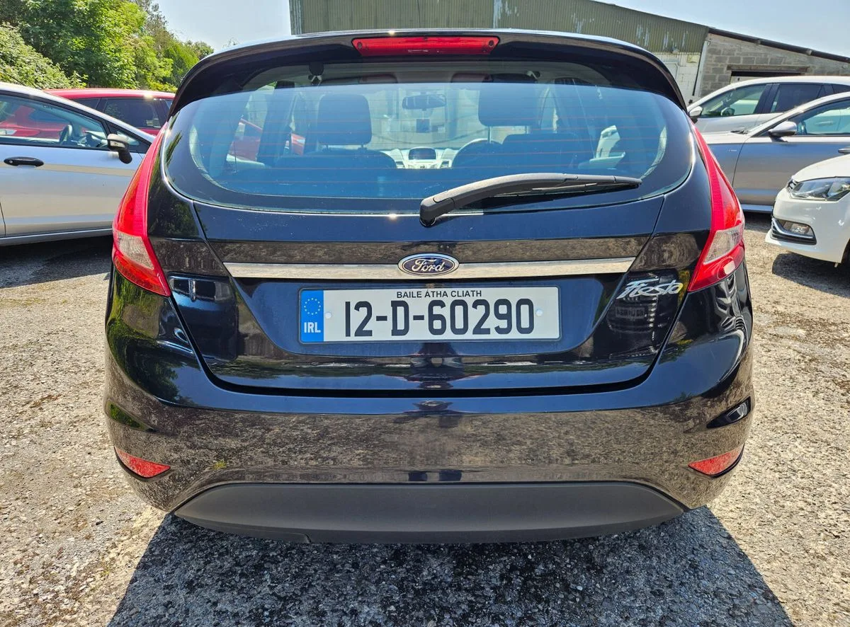 2012 Ford Fiesta – photo 6
