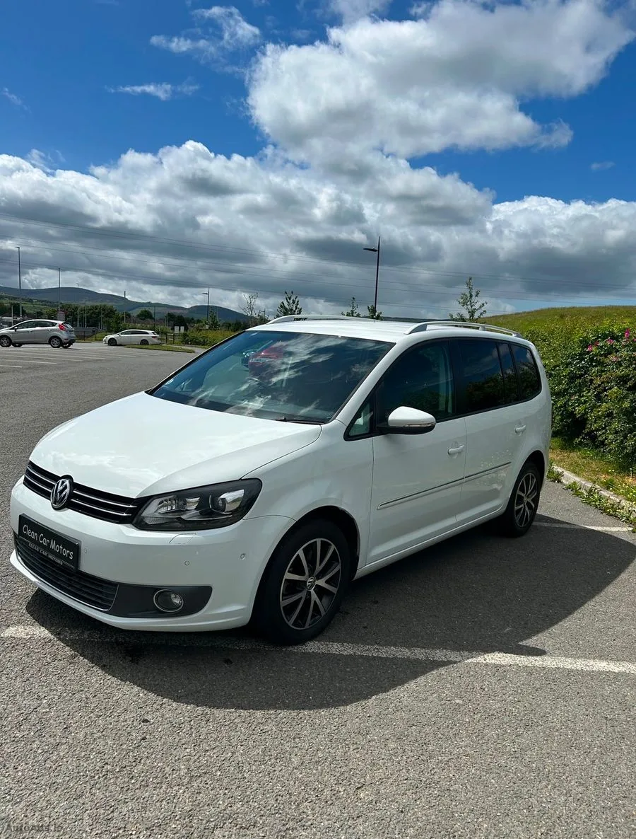 2015 Volkswagen Touran – photo 2