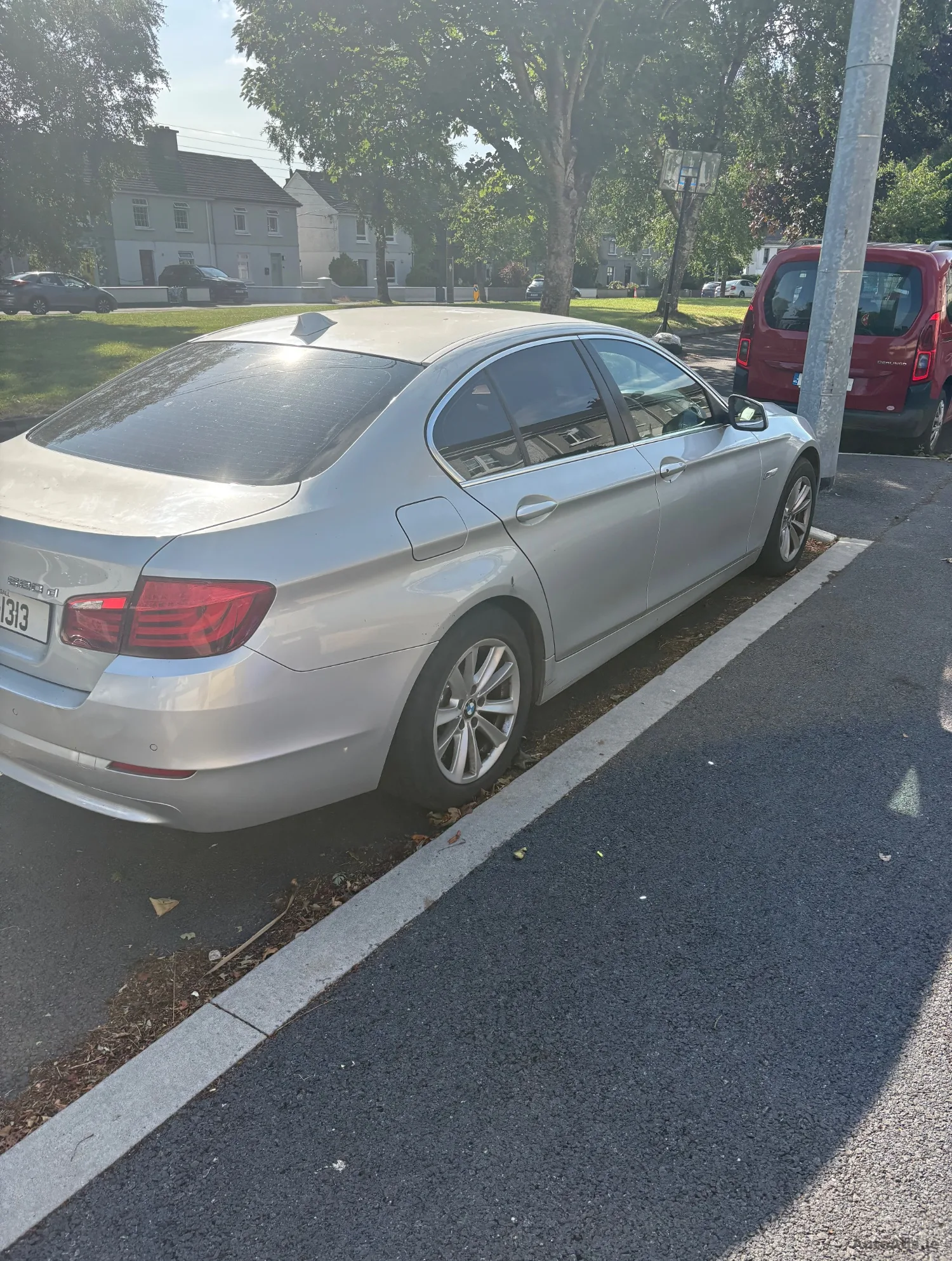 2011 BMW 5 Series – photo 3