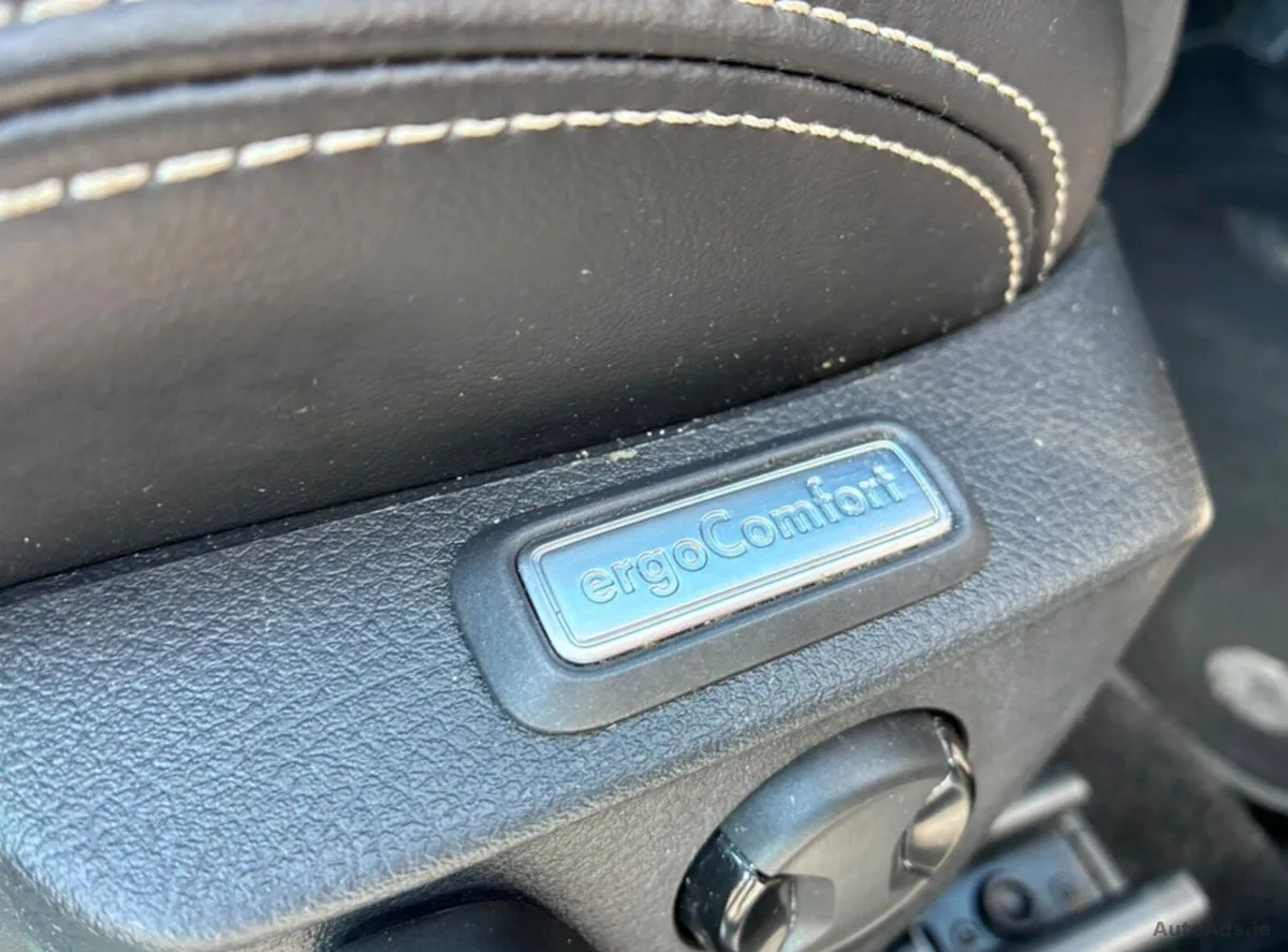 2022 Volkswagen Passat – photo 12