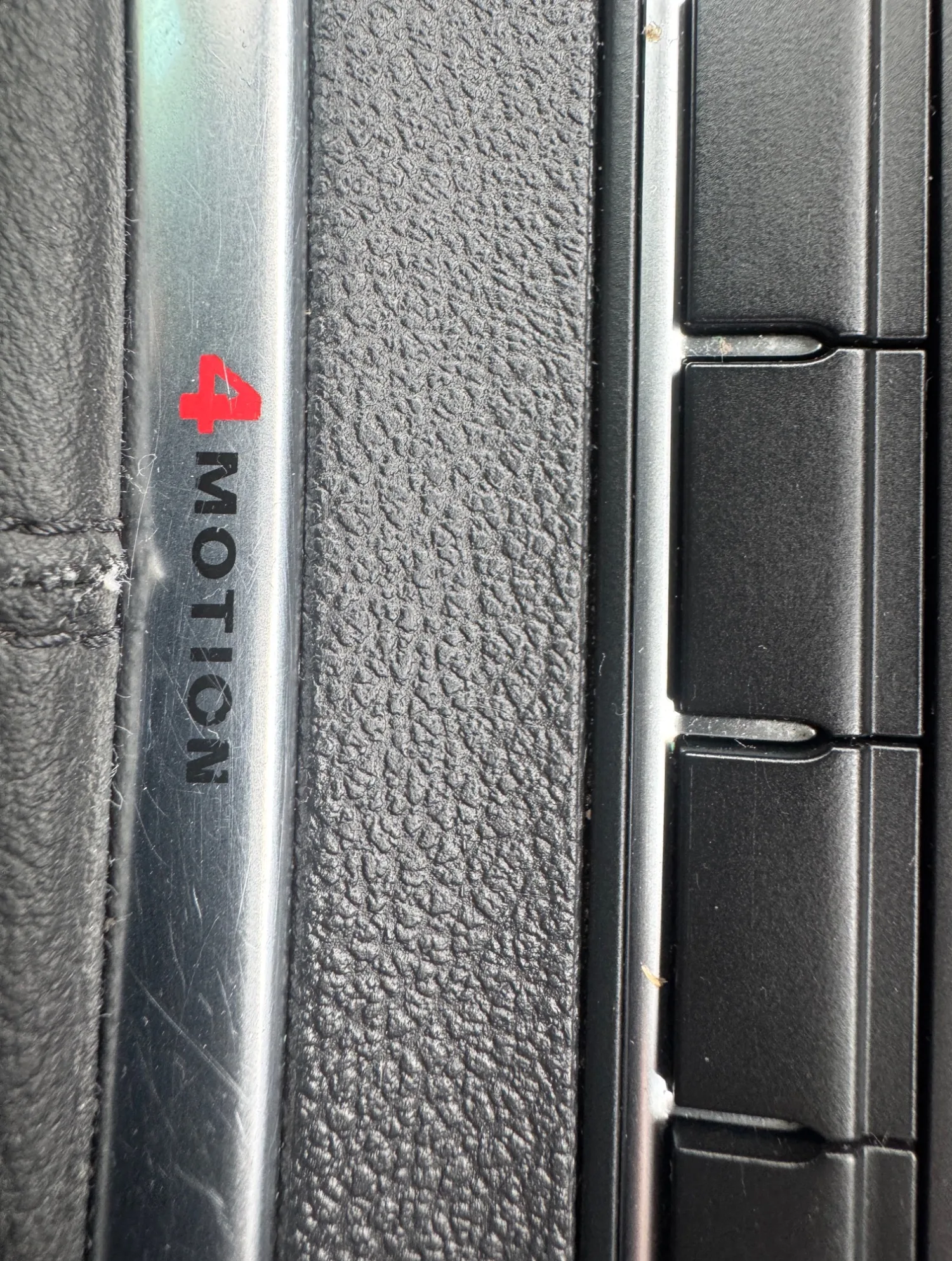 2010 Volkswagen Tiguan – photo 6
