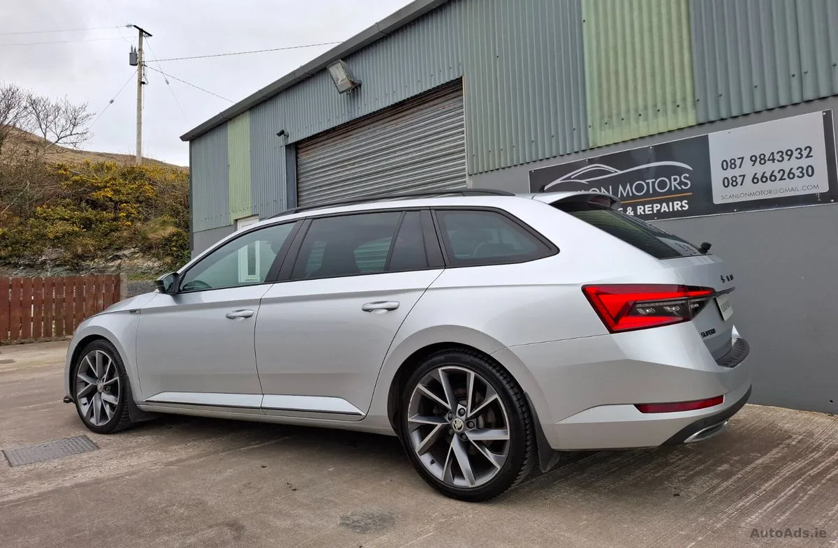2020 Skoda Superb – photo 2
