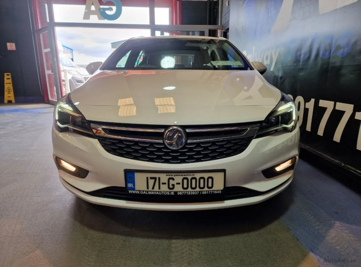 2017 Vauxhall Astra – photo 3