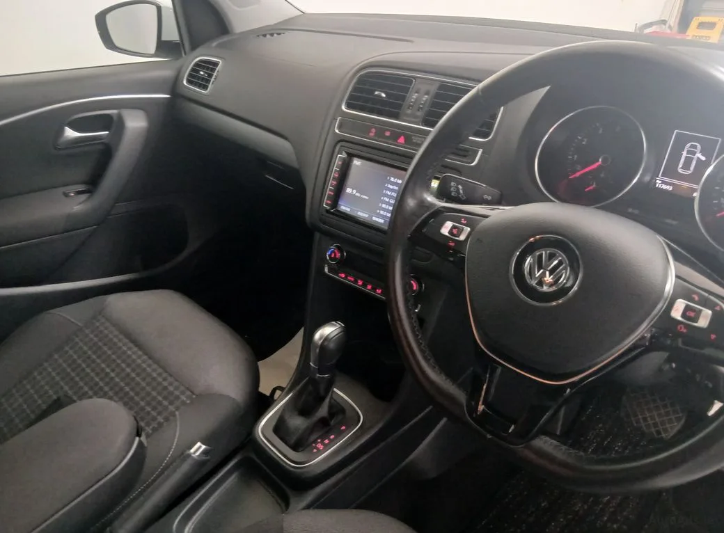 2017 Volkswagen Polo – photo 10