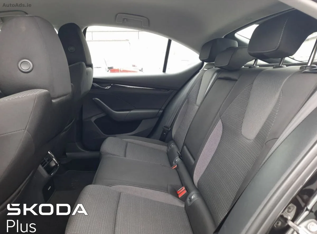 2023 Skoda Octavia – photo 7