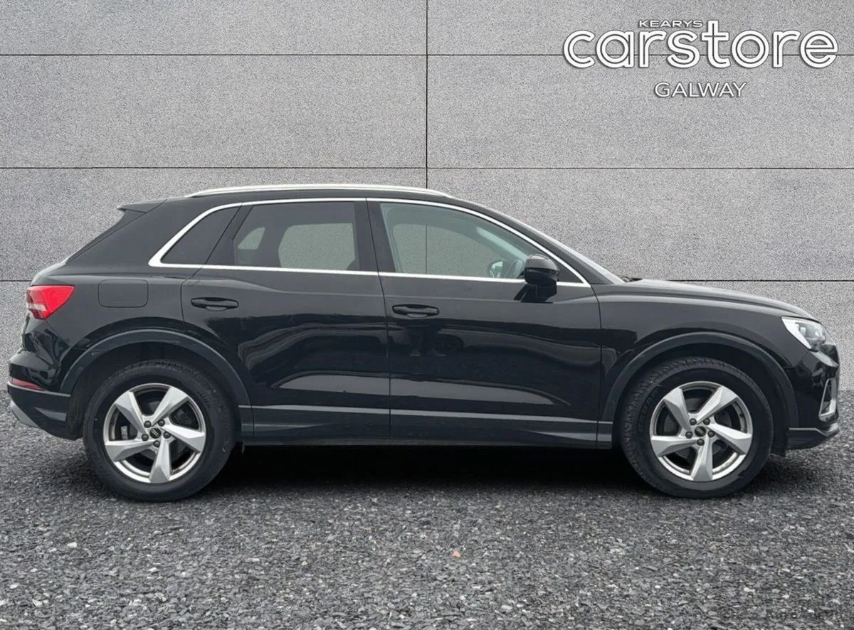 2023 Audi Q3 – photo 2