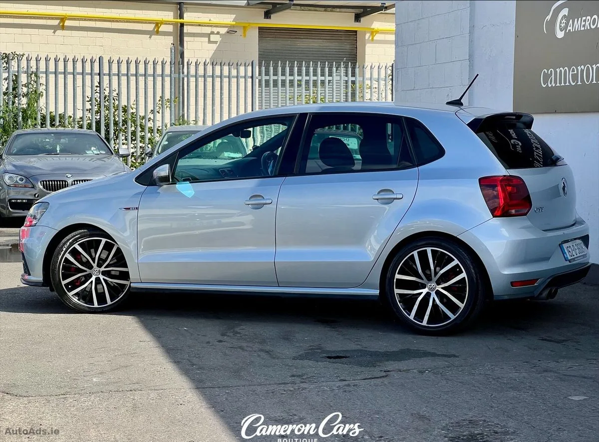2015 Volkswagen Polo – photo 4