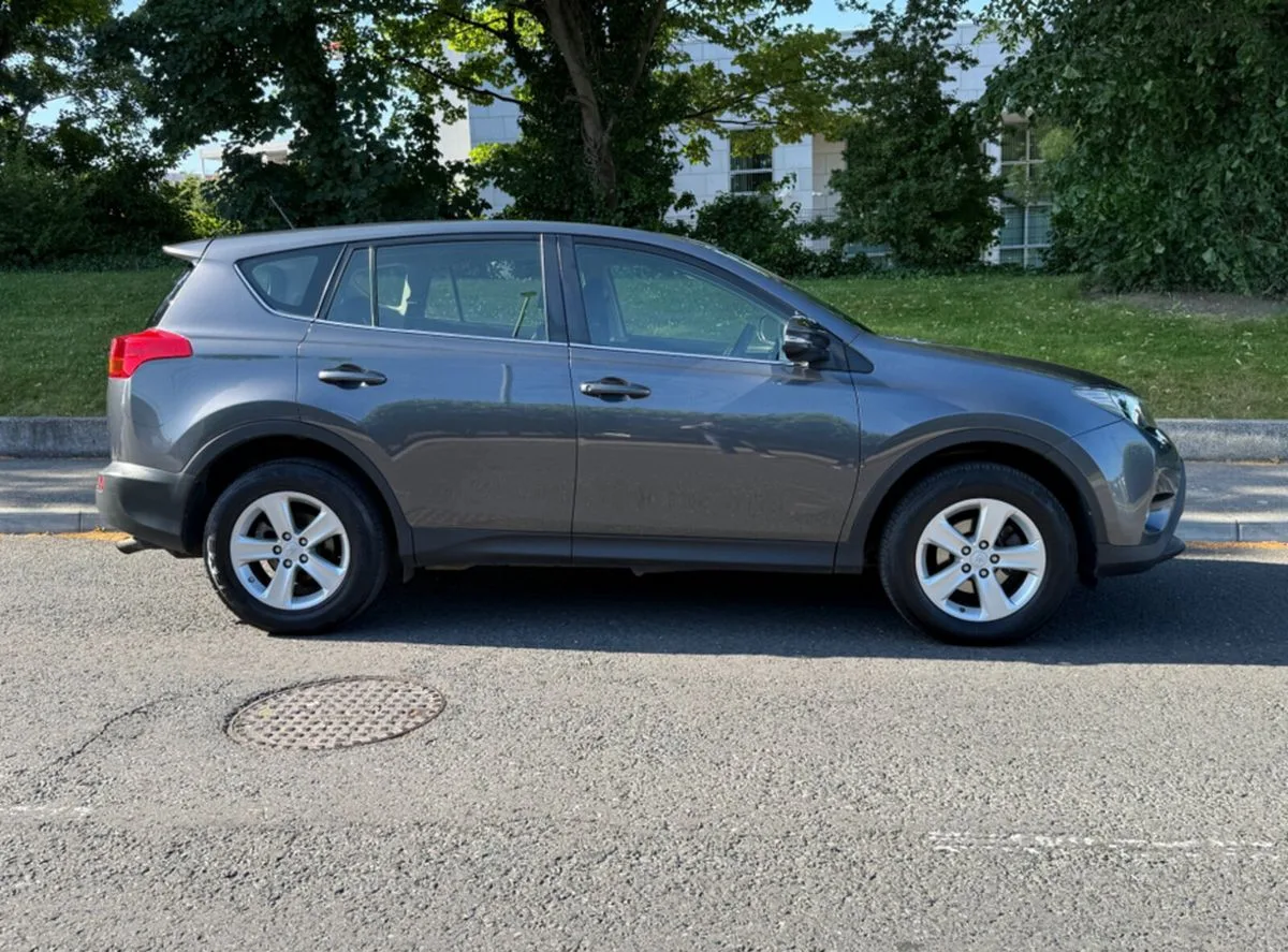 2013 Toyota RAV4 – photo 3