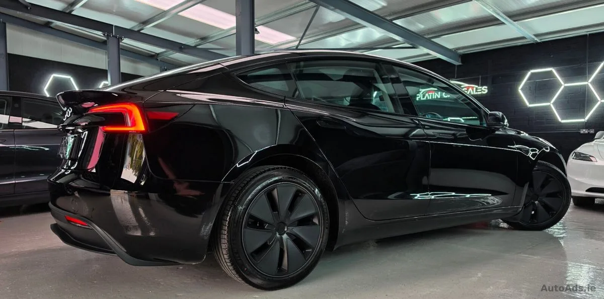 2024 Tesla Model 3 – photo 8