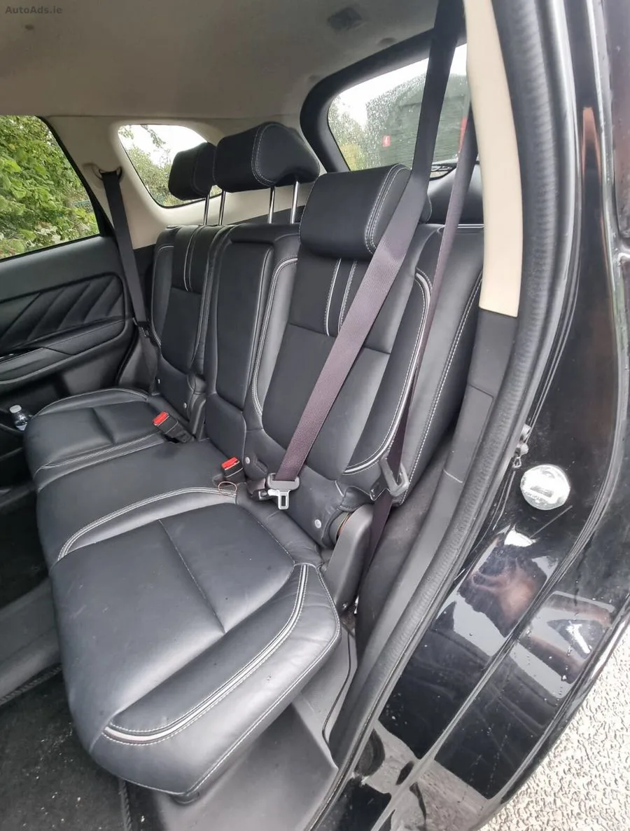 2017 Mitsubishi Outlander – photo 18