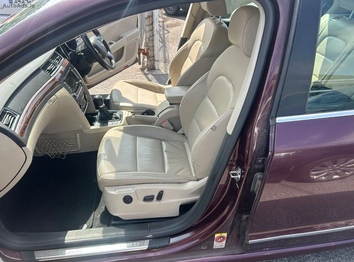 2014 Skoda Superb – photo 6