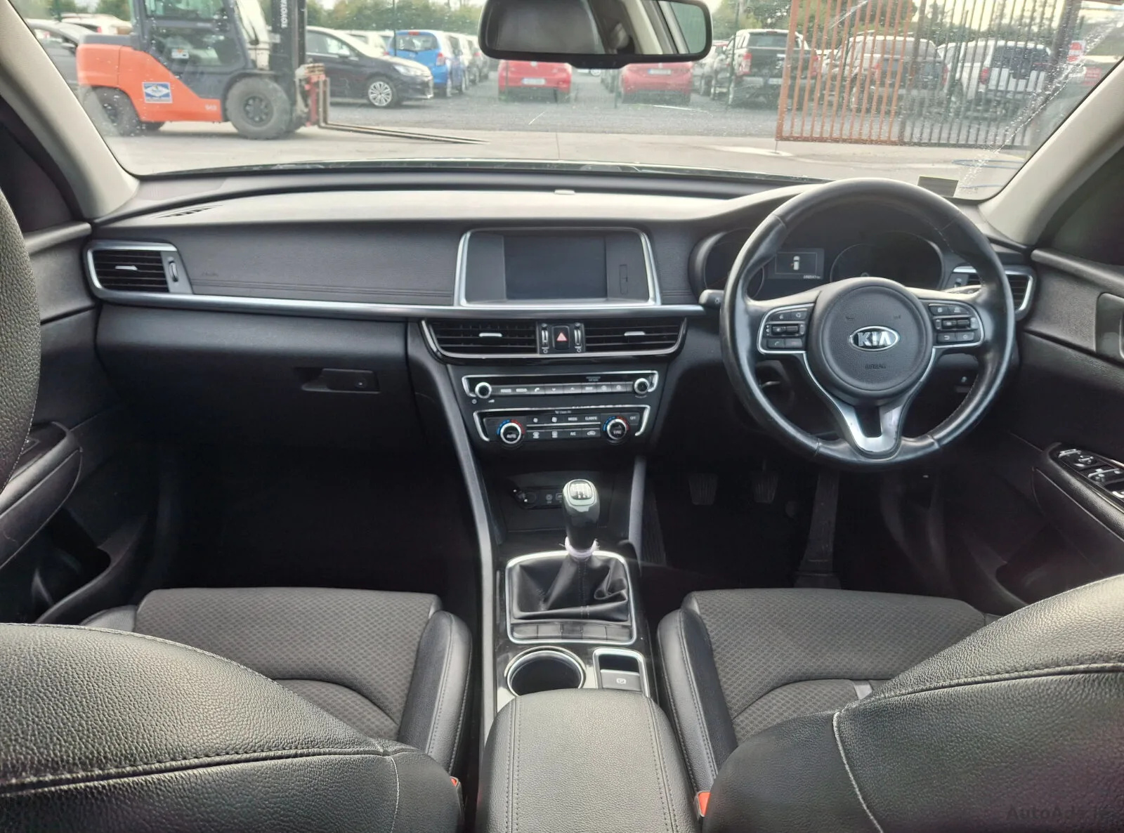 2017 Kia Optima – photo 11